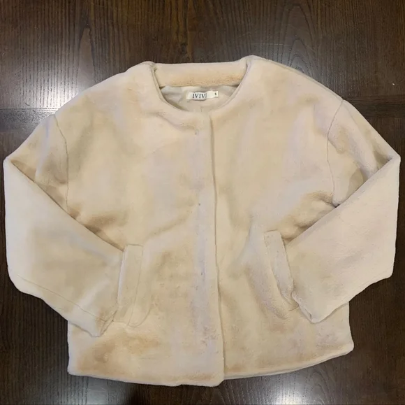 IVIVI Faux Fur 100% Polyester Size: S - Picture 1 of 7